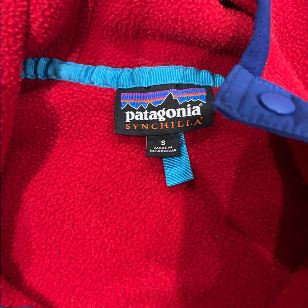 Patagonia Synchilla Red and Blue Fleece - Picture 2 of 3